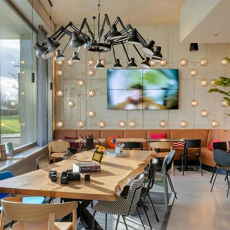 Moxy Antwerp Hotel Екстериор снимка