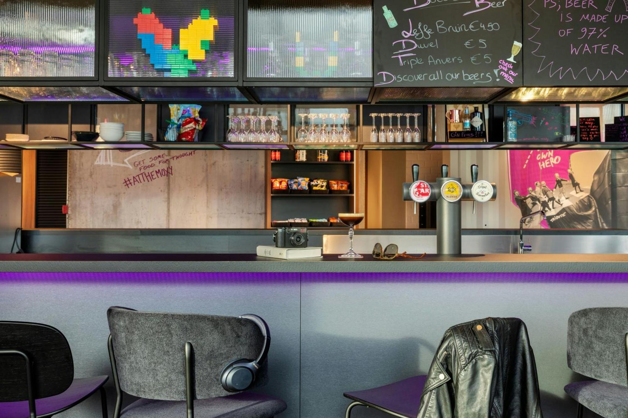 Moxy Antwerp Hotel Екстериор снимка