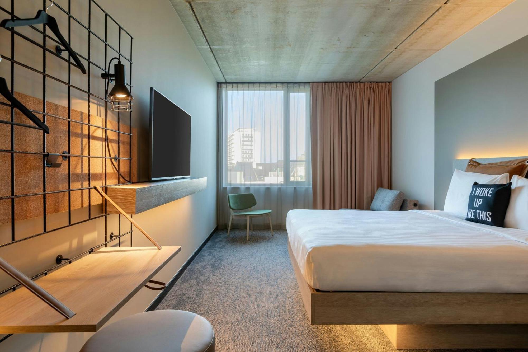 Moxy Antwerp Hotel Екстериор снимка